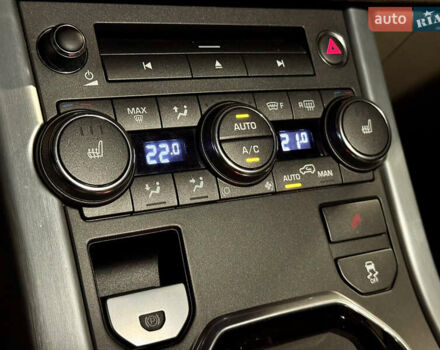 Черный Ленд Ровер Рендж Ровер Эвок, объемом двигателя 2.2 л и пробегом 139 тыс. км за 20999 $, фото 41 на Automoto.ua