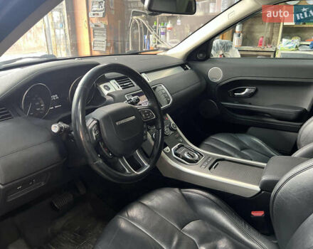 Чорний Ленд Ровер Рендж Ровер Евок, об'ємом двигуна 2 л та пробігом 260 тис. км за 17000 $, фото 5 на Automoto.ua