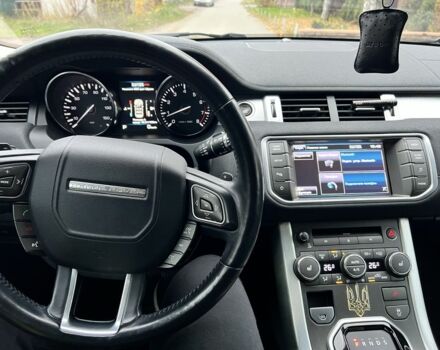 Чорний Ленд Ровер Рендж Ровер Евок, об'ємом двигуна 2 л та пробігом 197 тис. км за 13500 $, фото 6 на Automoto.ua