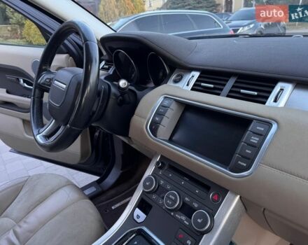 Чорний Ленд Ровер Рендж Ровер Евок, об'ємом двигуна 2 л та пробігом 255 тис. км за 12300 $, фото 18 на Automoto.ua