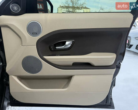 Чорний Ленд Ровер Рендж Ровер Евок, об'ємом двигуна 2.18 л та пробігом 182 тис. км за 18500 $, фото 19 на Automoto.ua