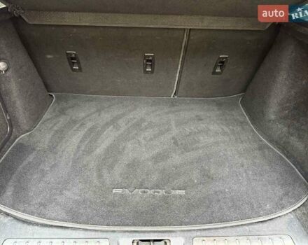 Ленд Ровер Рендж Ровер Эвок 2014 в Тячеве на Automoto.ua Черный Ленд Ровер Рендж Ровер Эвок, объемом двигателя 2 л и пробегом 182 тыс. км за 15500 $, фото 30 на Automoto.ua