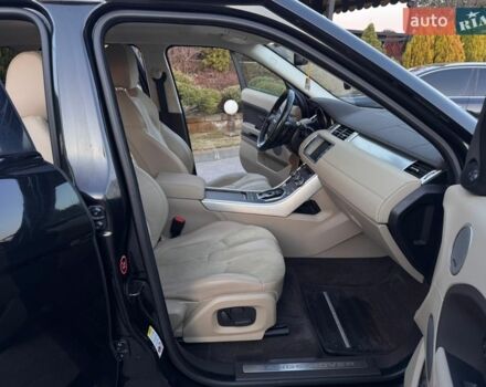 Чорний Ленд Ровер Рендж Ровер Евок, об'ємом двигуна 2 л та пробігом 255 тис. км за 12300 $, фото 10 на Automoto.ua