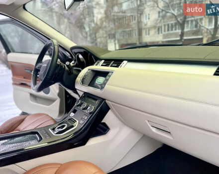 Чорний Ленд Ровер Рендж Ровер Евок, об'ємом двигуна 2 л та пробігом 145 тис. км за 13500 $, фото 23 на Automoto.ua