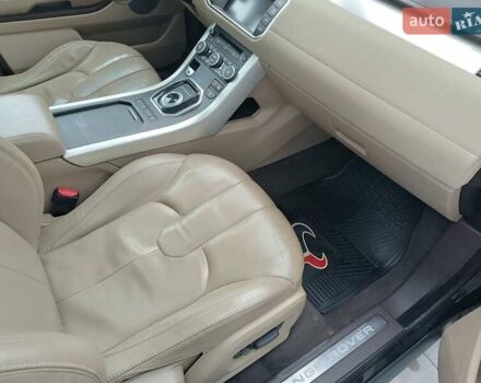 Чорний Ленд Ровер Рендж Ровер Евок, об'ємом двигуна 2 л та пробігом 89 тис. км за 14950 $, фото 32 на Automoto.ua