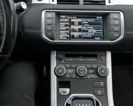 Черный Ленд Ровер Рендж Ровер Эвок, объемом двигателя 2 л и пробегом 112 тыс. км за 21000 $, фото 12 на Automoto.ua