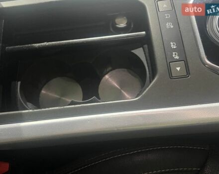 Черный Ленд Ровер Рендж Ровер Эвок, объемом двигателя 2.18 л и пробегом 262 тыс. км за 20600 $, фото 8 на Automoto.ua