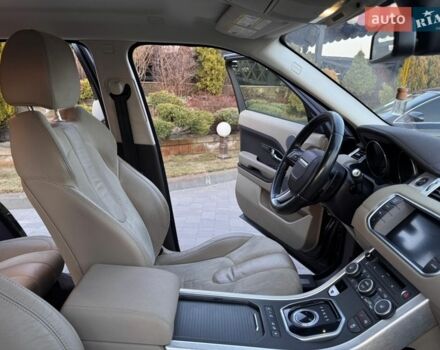 Чорний Ленд Ровер Рендж Ровер Евок, об'ємом двигуна 2 л та пробігом 255 тис. км за 12300 $, фото 16 на Automoto.ua