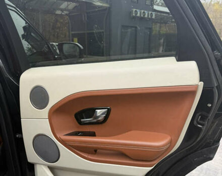 Чорний Ленд Ровер Рендж Ровер Евок, об'ємом двигуна 2 л та пробігом 145 тис. км за 15900 $, фото 15 на Automoto.ua