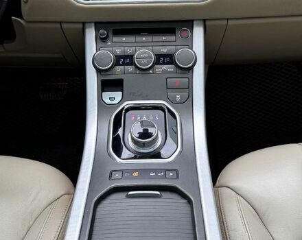 Чорний Ленд Ровер Рендж Ровер Евок, об'ємом двигуна 2 л та пробігом 149 тис. км за 17500 $, фото 12 на Automoto.ua