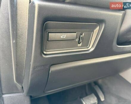 Черный Ленд Ровер Рендж Ровер Эвок, объемом двигателя 2 л и пробегом 111 тыс. км за 20000 $, фото 28 на Automoto.ua