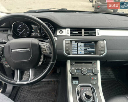 Чорний Ленд Ровер Рендж Ровер Евок, об'ємом двигуна 2 л та пробігом 151 тис. км за 15800 $, фото 13 на Automoto.ua