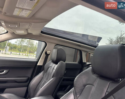 Чорний Ленд Ровер Рендж Ровер Евок, об'ємом двигуна 2 л та пробігом 151 тис. км за 15800 $, фото 14 на Automoto.ua