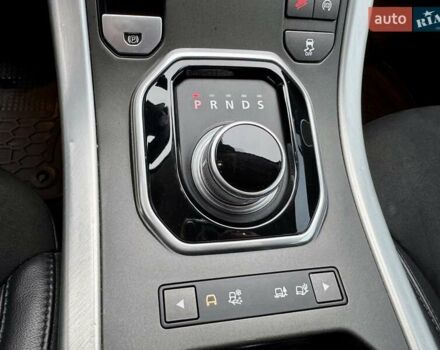 Черный Ленд Ровер Рендж Ровер Эвок, объемом двигателя 2 л и пробегом 143 тыс. км за 18900 $, фото 55 на Automoto.ua