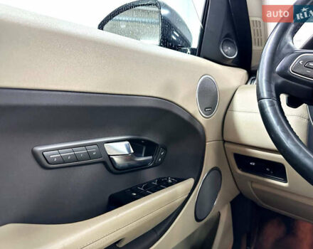 Чорний Ленд Ровер Рендж Ровер Евок, об'ємом двигуна 2 л та пробігом 120 тис. км за 15500 $, фото 7 на Automoto.ua