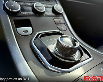 Ленд Ровер Рендж Ровер Эвок 2015 в Одессе на Automoto.ua Черный Ленд Ровер Рендж Ровер Эвок, объемом двигателя 2 л и пробегом 110 тыс. км за 13800 $, фото 11 на Automoto.ua