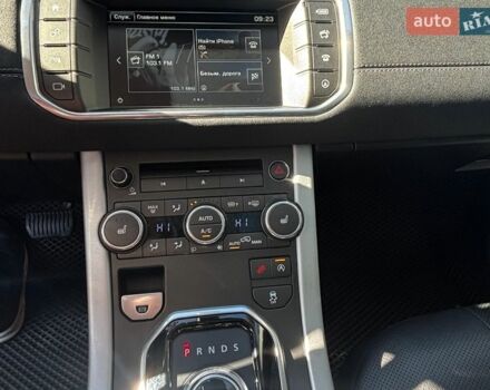 Черный Ленд Ровер Рендж Ровер Эвок, объемом двигателя 2 л и пробегом 129 тыс. км за 20500 $, фото 20 на Automoto.ua