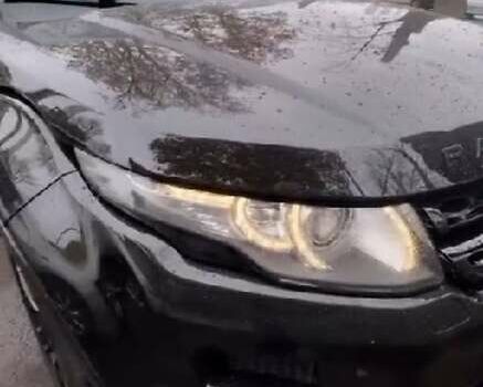 Чорний Ленд Ровер Рендж Ровер Евок, об'ємом двигуна 2 л та пробігом 111 тис. км за 12000 $, фото 2 на Automoto.ua