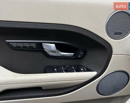 Чорний Ленд Ровер Рендж Ровер Евок, об'ємом двигуна 2 л та пробігом 144 тис. км за 12600 $, фото 17 на Automoto.ua