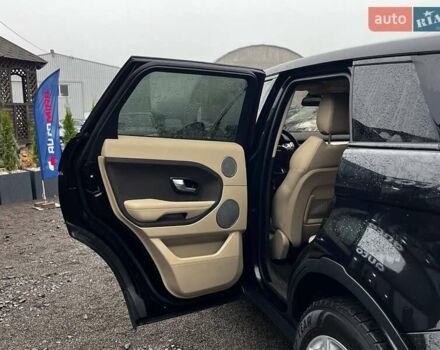 Чорний Ленд Ровер Рендж Ровер Евок, об'ємом двигуна 2 л та пробігом 144 тис. км за 11300 $, фото 15 на Automoto.ua