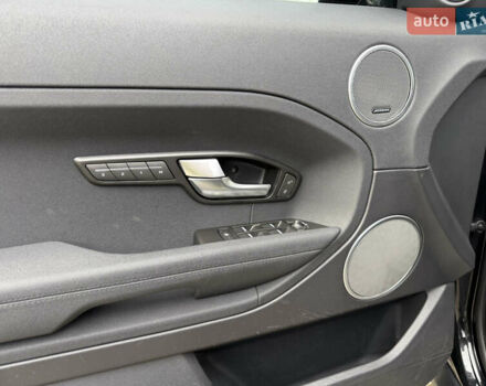 Черный Ленд Ровер Рендж Ровер Эвок, объемом двигателя 2 л и пробегом 160 тыс. км за 16000 $, фото 3 на Automoto.ua