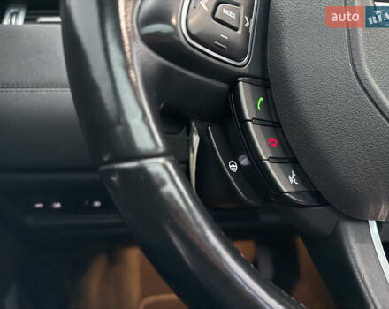 Чорний Ленд Ровер Рендж Ровер Евок, об'ємом двигуна 2 л та пробігом 120 тис. км за 25900 $, фото 30 на Automoto.ua