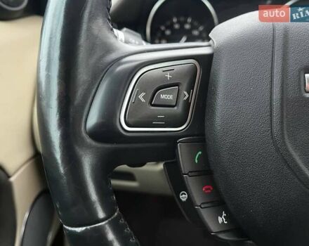 Чорний Ленд Ровер Рендж Ровер Евок, об'ємом двигуна 2 л та пробігом 127 тис. км за 18300 $, фото 23 на Automoto.ua