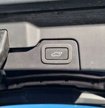 Чорний Ленд Ровер Рендж Ровер Евок, об'ємом двигуна 0 л та пробігом 116 тис. км за 17200 $, фото 25 на Automoto.ua