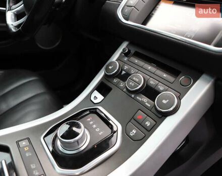 Черный Ленд Ровер Рендж Ровер Эвок, объемом двигателя 2 л и пробегом 66 тыс. км за 16899 $, фото 88 на Automoto.ua