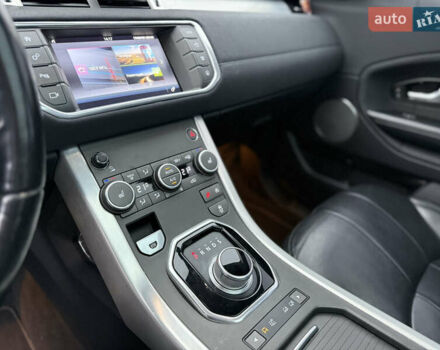 Чорний Ленд Ровер Рендж Ровер Евок, об'ємом двигуна 2 л та пробігом 120 тис. км за 25900 $, фото 24 на Automoto.ua