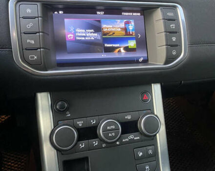 Чорний Ленд Ровер Рендж Ровер Евок, об'ємом двигуна 2 л та пробігом 110 тис. км за 19900 $, фото 11 на Automoto.ua