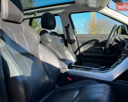 Черный Ленд Ровер Рендж Ровер Эвок, объемом двигателя 2 л и пробегом 111 тыс. км за 23999 $, фото 21 на Automoto.ua