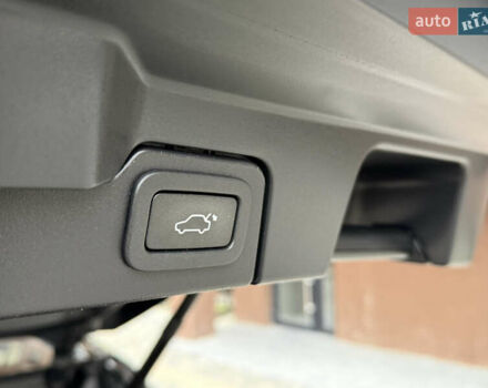 Чорний Ленд Ровер Рендж Ровер Евок, об'ємом двигуна 2 л та пробігом 169 тис. км за 20999 $, фото 10 на Automoto.ua