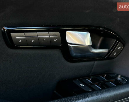 Черный Ленд Ровер Рендж Ровер Эвок, объемом двигателя 2 л и пробегом 111 тыс. км за 23999 $, фото 20 на Automoto.ua