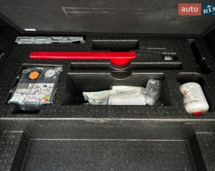 Черный Ленд Ровер Рендж Ровер Эвок, объемом двигателя 2 л и пробегом 136 тыс. км за 19499 $, фото 17 на Automoto.ua