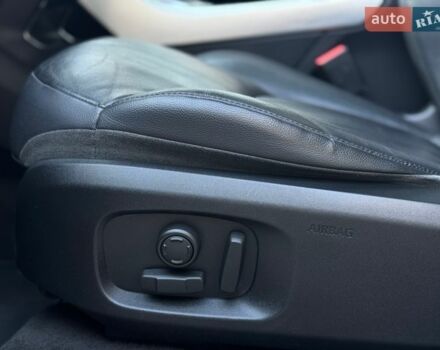 Черный Ленд Ровер Рендж Ровер Эвок, объемом двигателя 2 л и пробегом 136 тыс. км за 19499 $, фото 8 на Automoto.ua