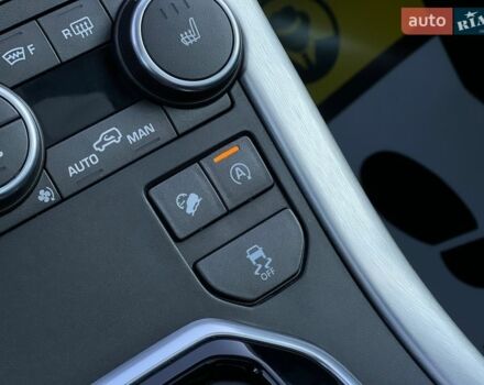 Черный Ленд Ровер Рендж Ровер Эвок, объемом двигателя 2 л и пробегом 111 тыс. км за 21900 $, фото 19 на Automoto.ua