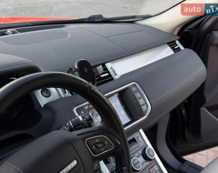 Чорний Ленд Ровер Рендж Ровер Евок, об'ємом двигуна 2 л та пробігом 130 тис. км за 14300 $, фото 25 на Automoto.ua