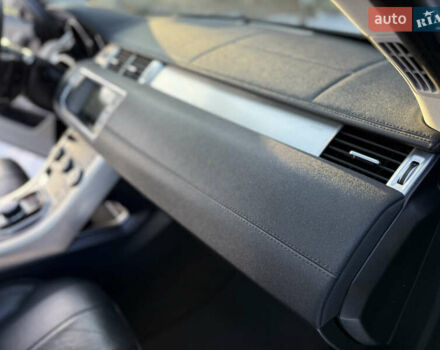 Чорний Ленд Ровер Рендж Ровер Евок, об'ємом двигуна 2 л та пробігом 169 тис. км за 22000 $, фото 42 на Automoto.ua