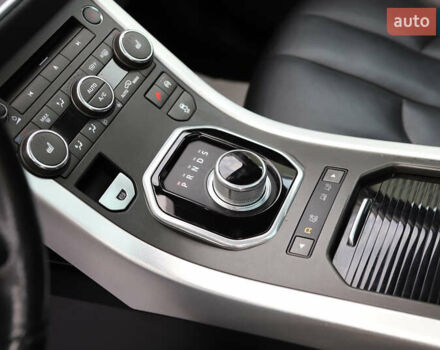 Черный Ленд Ровер Рендж Ровер Эвок, объемом двигателя 2 л и пробегом 66 тыс. км за 16899 $, фото 73 на Automoto.ua