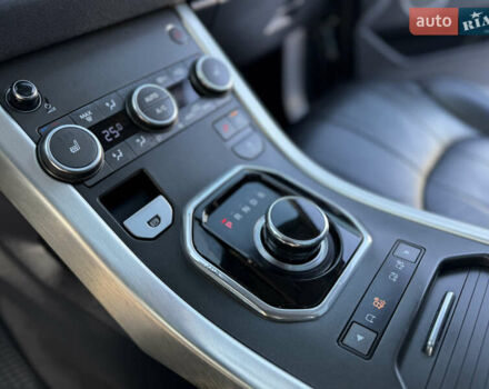 Чорний Ленд Ровер Рендж Ровер Евок, об'ємом двигуна 2 л та пробігом 169 тис. км за 22000 $, фото 26 на Automoto.ua