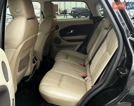 Чорний Ленд Ровер Рендж Ровер Евок, об'ємом двигуна 2 л та пробігом 127 тис. км за 18300 $, фото 16 на Automoto.ua