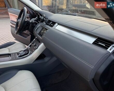 Чорний Ленд Ровер Рендж Ровер Евок, об'ємом двигуна 2 л та пробігом 130 тис. км за 14300 $, фото 42 на Automoto.ua