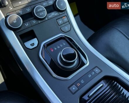Черный Ленд Ровер Рендж Ровер Эвок, объемом двигателя 2 л и пробегом 111 тыс. км за 21900 $, фото 17 на Automoto.ua
