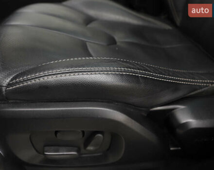 Черный Ленд Ровер Рендж Ровер Эвок, объемом двигателя 2 л и пробегом 66 тыс. км за 16899 $, фото 70 на Automoto.ua