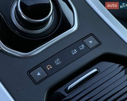 Черный Ленд Ровер Рендж Ровер Эвок, объемом двигателя 2 л и пробегом 111 тыс. км за 21900 $, фото 18 на Automoto.ua