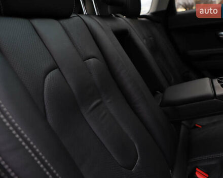 Черный Ленд Ровер Рендж Ровер Эвок, объемом двигателя 2 л и пробегом 66 тыс. км за 16899 $, фото 94 на Automoto.ua