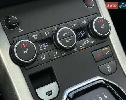 Чорний Ленд Ровер Рендж Ровер Евок, об'ємом двигуна 2 л та пробігом 125 тис. км за 21500 $, фото 34 на Automoto.ua