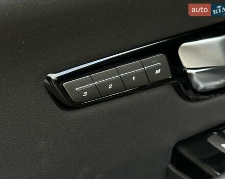 Чорний Ленд Ровер Рендж Ровер Евок, об'ємом двигуна 2 л та пробігом 125 тис. км за 21500 $, фото 31 на Automoto.ua