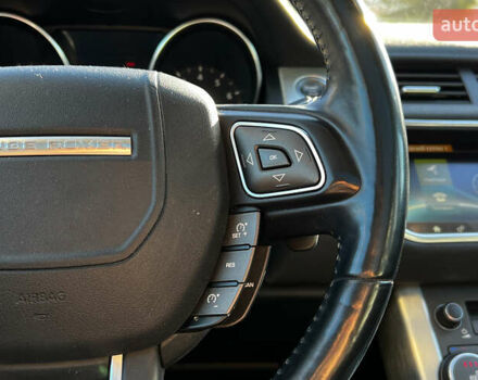 Черный Ленд Ровер Рендж Ровер Эвок, объемом двигателя 2 л и пробегом 111 тыс. км за 23999 $, фото 12 на Automoto.ua